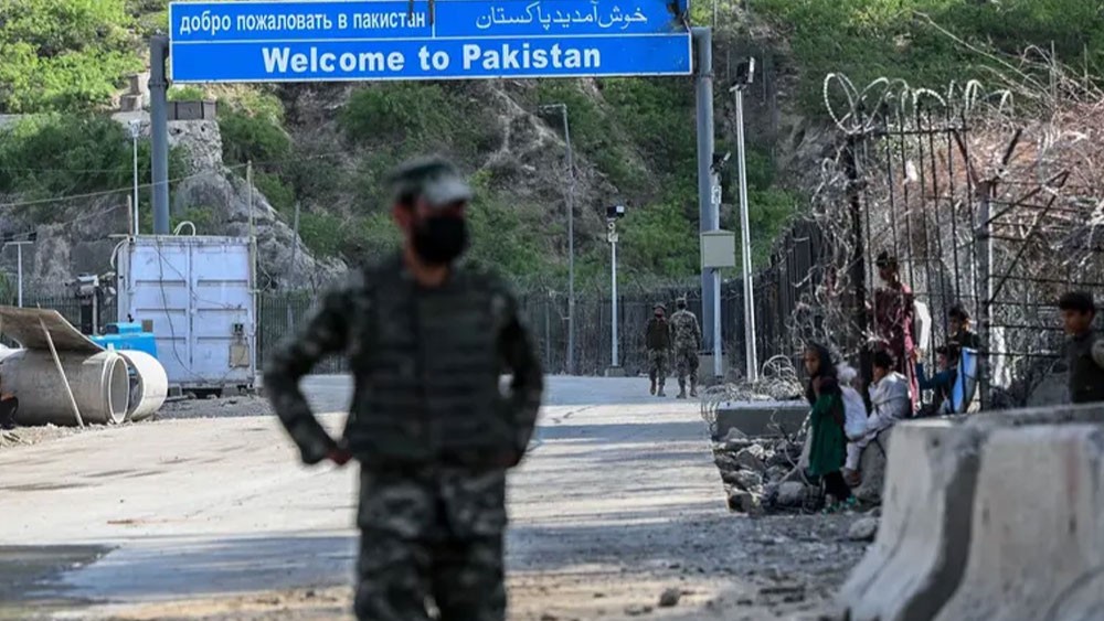 পাকিস্তানের সীমান্তবর্তী অঞ্চলে বিমান হামলায় নিহত অন্তত ২৩ বেসামরিক